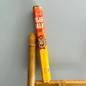 Encens Beaume du Tigre Krishan en stick - pour les rhumes, sinusites, maux de tête, courbatures... Boutique ésotérique La Porte des Secrets