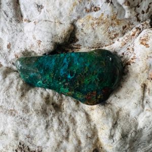 Chrysocolle du Pérou pierre roulée - boutique La Porte des Secrets