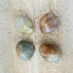 Calcédoine naturelle Allemagne- pierre roulée - boutique La Porte des Secrets