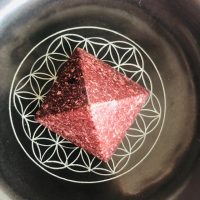 Pyramide Porphyre impériale rouge du Mexique