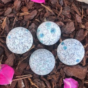 Jaspe K2 (Kétonite) - galet plats - boutique de pierres La Porte des Secrets