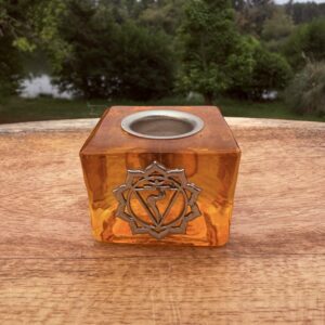 Bougeoirs chakra Plexus solaire en verre - couleur jaune - taille environ 4.8 x 4.8 cm hauteur 43.8 cm.