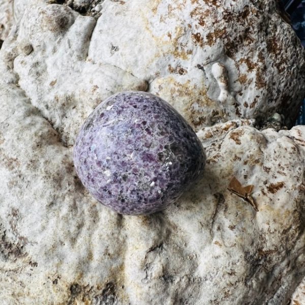 LEPIDOLITE boule du Brésil