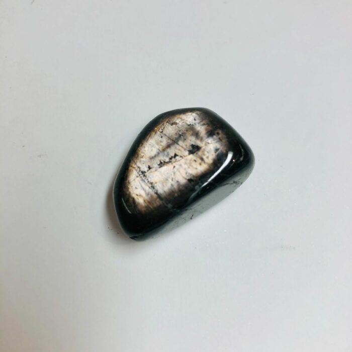 Pierre Hyperstène du Canada pierre roulée - boutique La Porte des Secrets