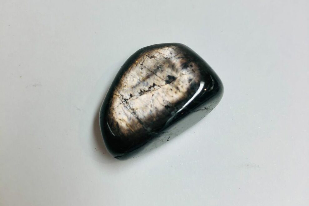 Pierre HYPERSTENE du Canada pierre roulée - boutique La Porte des Secrets