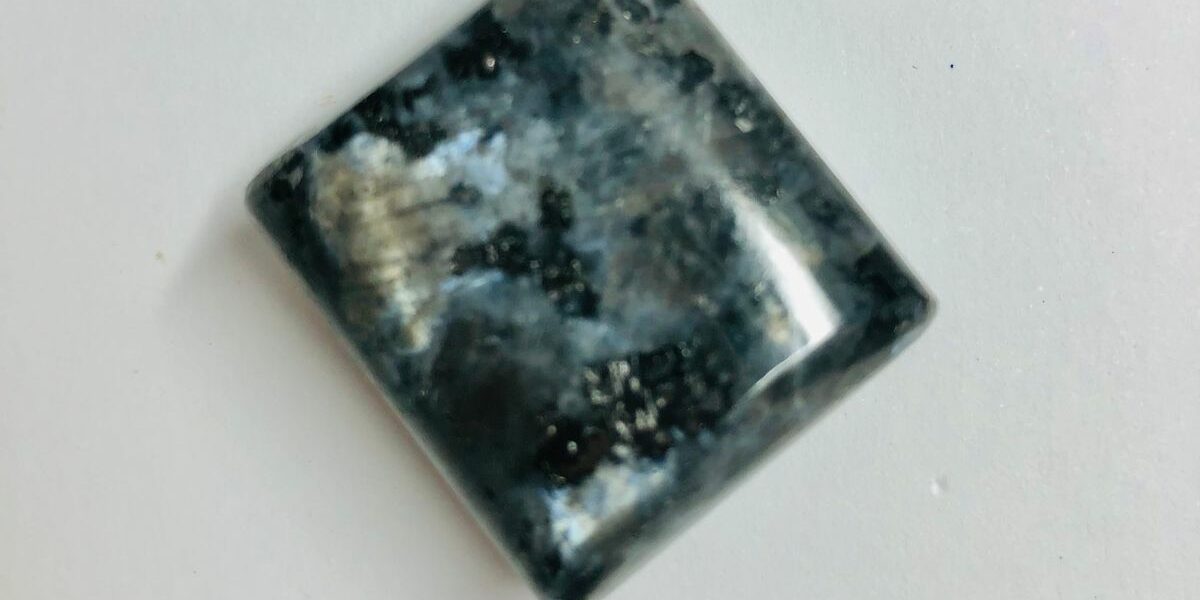 LARVIKITE de Norvège