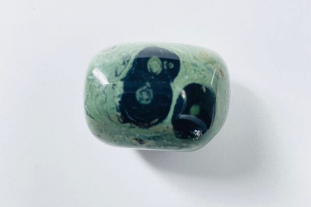 KAMBABA pierre de Jaspe d'Afrique du Sud-pierre roulée - boutique La Porte des Secrets