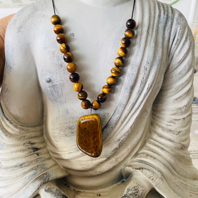 Collier artisaénl de protection Oeil de tigre Afrique du Sud, fait main boutique La Porte des Secrets