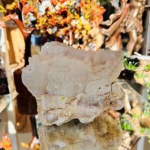 Géode bénitier Cristal de Roche 488 gr du Brésil dimension 10 x 9 cm hauteur environ 7/8 cm