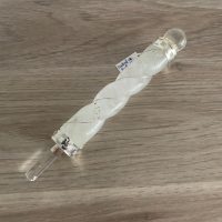 Baguette de soin en cristal de roche torsadé-boutique La Porte des Secrets