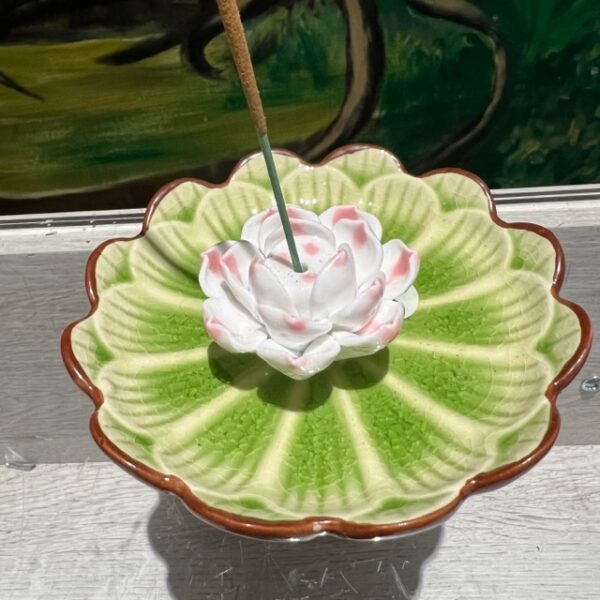 Porte encens "Fleur de lotus" en céramique artisanale - Boutique La Porte des Secrets