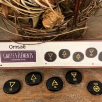 Galets 5 éléments Connexion à l'univers en obsidienne noire - coffret boite et pochon en coton - Boutique La Porte des Secrets