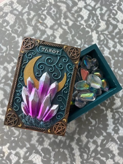 Boite pour minéraux ou Tarot ou à secrets, détails époustouflants - Boutique ésotérique & lithothérapie La Porte des Secrets