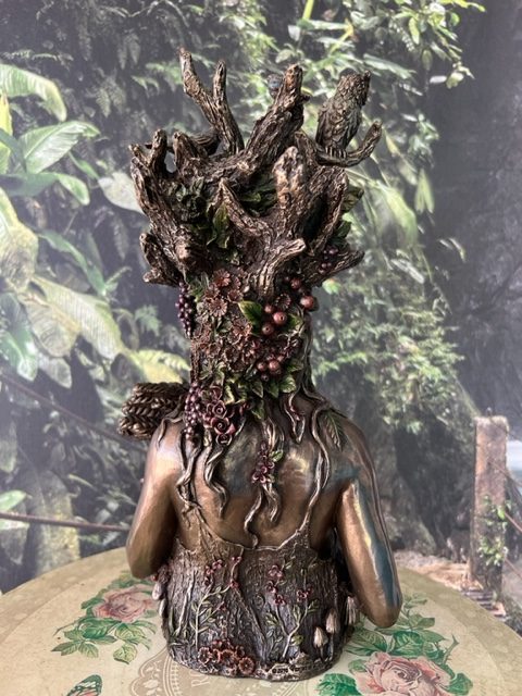 GAÏA magnifique buste artisanal de Nemesis Snow vue de dos - 26cm -1.390kg - Boutique La Porte des Secrets