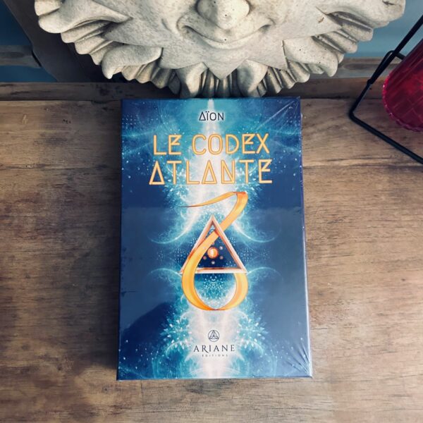 Le codex Atlante à la fois oracle, livre et école spirituelle des éditions Ariane boutique La Porte des Secrets