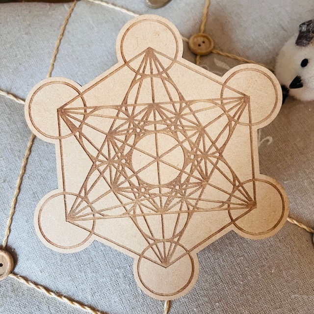 Cube de Métraton, Géométrie sacrée pour grille de cristaux en bois 15cm - Boutique ésotérique La Porte des Secrets