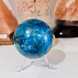 Sphère Apatite 90 mm de Madagascar boutique La Porte des Secrets