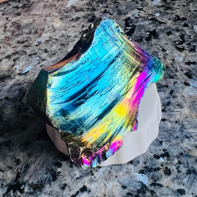 Obsidienne noire aura Titane arc en ciel du Mexique Boutique de Pierres La Porte des Secrets