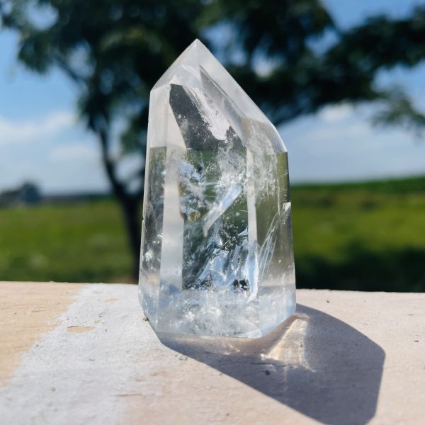 Pointe de cristal de roche Brésil, 5.8 cm - Boutique pierres et minéraux La Porte des Secrets