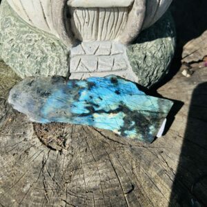 Labradorite plaque polie 1 face, forme libre 120 gr Madagascar - Boutique La Porte des Secrets