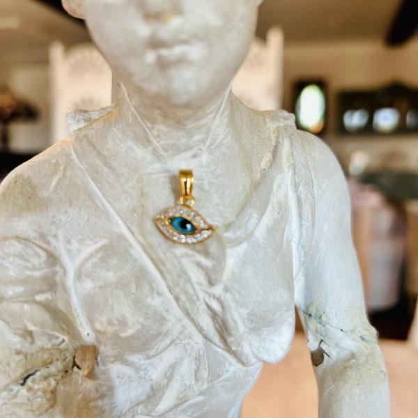 Oeil d'Horus (Brahma) pendentif plaqué or et strass - Boutique La Porte des Secrets