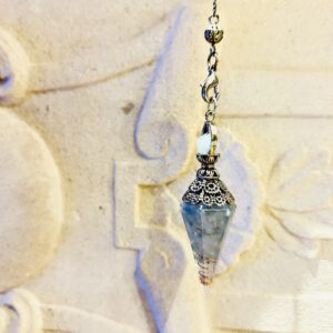 Pendule Aigue marine et orgone argent vieilli couronne bille facetté aigue marine Boutique de minéraux La Porte des Secrets