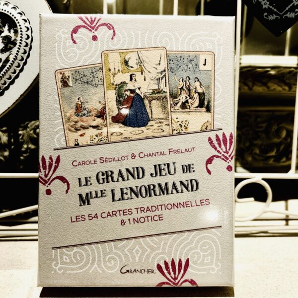 Le GRAND JEU de Melle LENORMAND, 54 cartes traditionnelles - Le Grand Jeu de Melle Lenormand, cartes traditionnelles - Le Grand Jeu de Melle Lenormand, cartes traditionnelles - Boutique ésotérique La Porte des Secrets