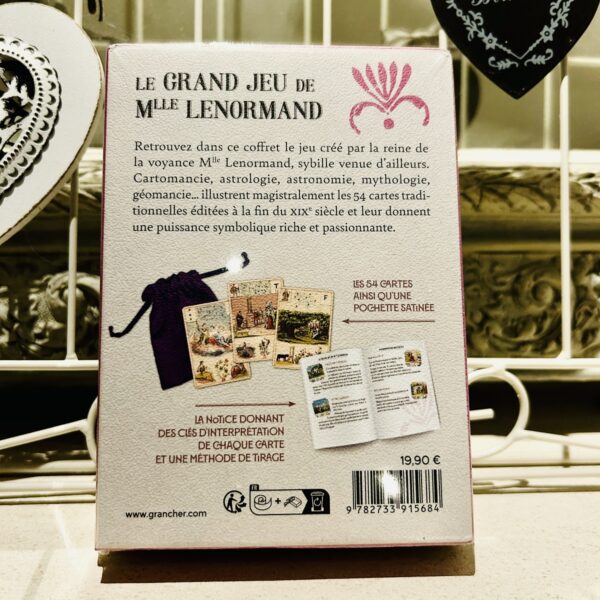 Le jeu traditionnel de 54 cartes & notice en coffret avec une pochette satin en cadeau pour la protection du jeu., 54 cartes traditionnelles - Boutique La Porte des Secrets