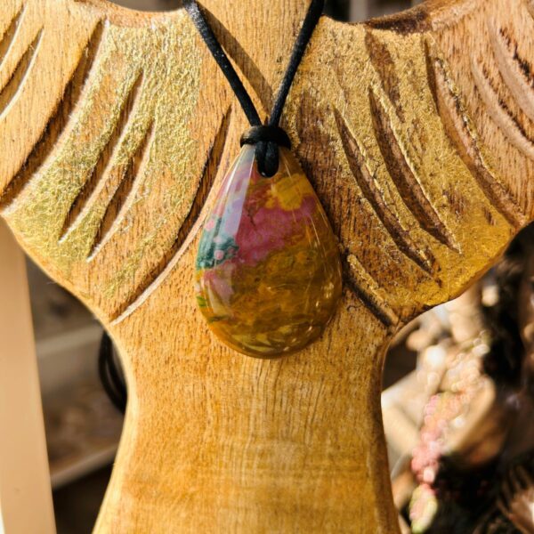 Pendentif Jaspe fleur Madagascar 5 cm - - Boutique La Porte des Secrets