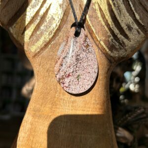 Pendentif Jaspe POP Madagascar goutte 5 cm - Boutique La Porte des Secrets