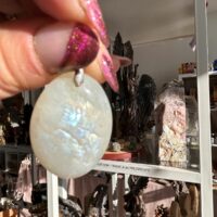 Pendentif en Pierre de Lune bleue Madagascar - Boutique La Porte des Secrets