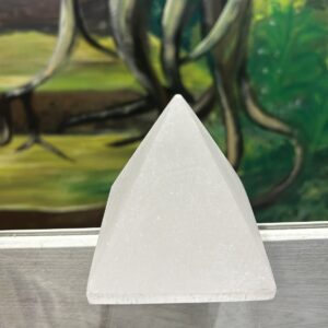 Pyramide en Sélénite Maroc 9 cm - Boutique La Porte des Secrets