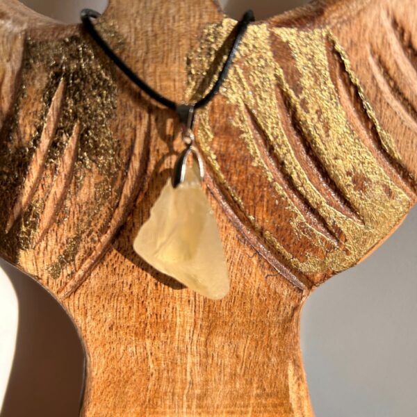 Pendentif Citrine naturelle, pierre brute forme libre - Boutique La Porte des Secrets