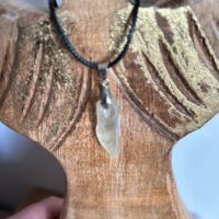 Pendentif en citrine brute forme allongée - Boutique La Porte des Secrets