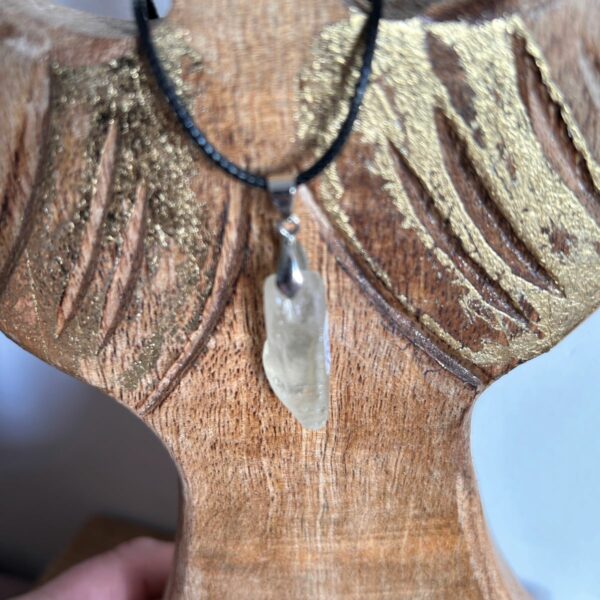 Pendentif en citrine brute forme allongée - Boutique La Porte des Secrets