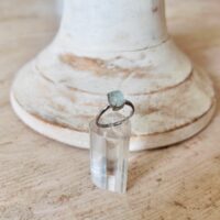 Bague Aigue marine AA ajustable pierre brute du Mozambique et Cuivre Blanc boutique La Porte des Secrets