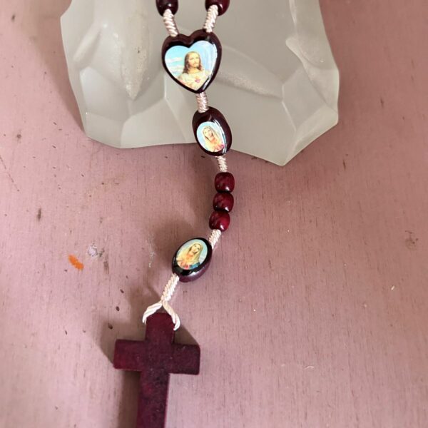 Chapelet cœurs unis Jésus et Marie perles bois et perles photos résine boutique ésotérique La Porte des Secrets