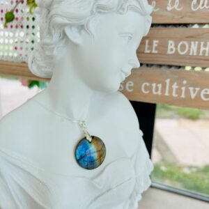 Pendentif en Labradorite ronde bélière argent 925 Madagascar qualité extra boutique La Porte des Secrets