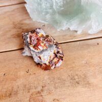 Blende miel (vue arrière) véritable pierre disparue est très rare Boutique de pierres La Porte des Secrets