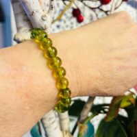 Bracelet en Péridot chauffé perles 7.5mm avec perle argent 925 6mm - boutique La Porte des Secrets