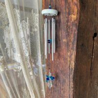 ange cristal bleu carillon 5 tubes et verre facetté - 45 cm - boutique La Porte des Secrets