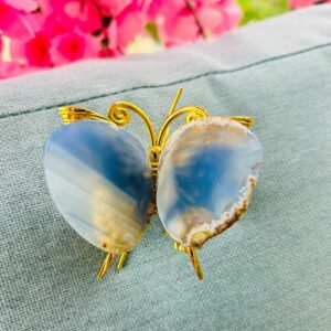 Papillon ailes bleue en agate naturelle - taille de'une aile 5 x 3.5 cm environ - boutique La Porte des Secrets