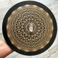 Tesseract avec quartz informé - Antenne éthérique fait main - or et noir pailleté - Boutique ésotérique La Porte des Secrets