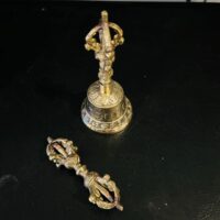 Dorje double 9 cm et clochette 11,5 cm ensemble en bronze. Boutique ésotérique La Porte des Secrets