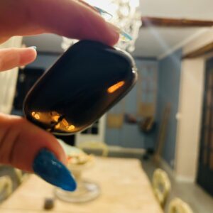 Quartz fumé gros galet très foncé de couleur noir, forme libre - quartz naturel - boutique La Porte des Secrets