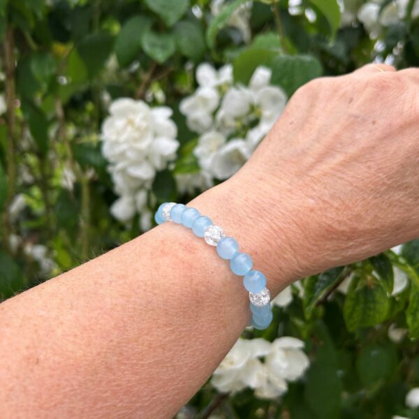 Bracelet de Calcite bleue et Quartz cristallisé - perles 8mm - bracelet fait à la main. Boutique Pierre et minéraux du monde La Porte des Secrets