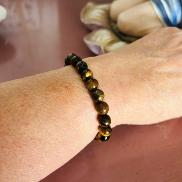 Bracelet ajustable pierre Oeil de tigre, fait à la main - perles naturelles 8 mm. Boutique La Porte des Secrets