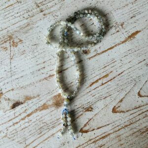 Mala tibétain en Labradorite perles 6 mm, Madagascar - Boutique ésotérique en ligne La Porte des Secrets