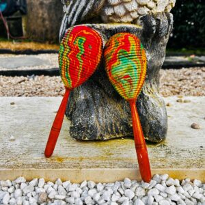 Maracas artisanales Indonésie - Objet chamanique en bois. Boutique ésotérique La Porte des Secrets