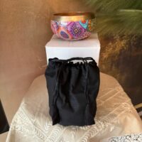 Bol Tibétain chantant multicolore mandala environ 11 cm. Fabrication artisanale en Inde. Boutique La Porte des Secrets